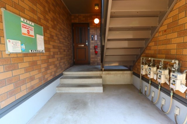 エントランス　エントランス