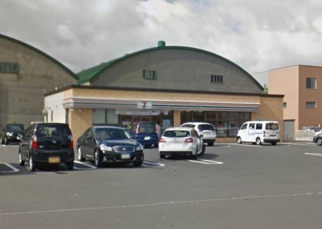 コンビニ　セブンイレブン札幌白石中央2条店（コンビニ）まで135m