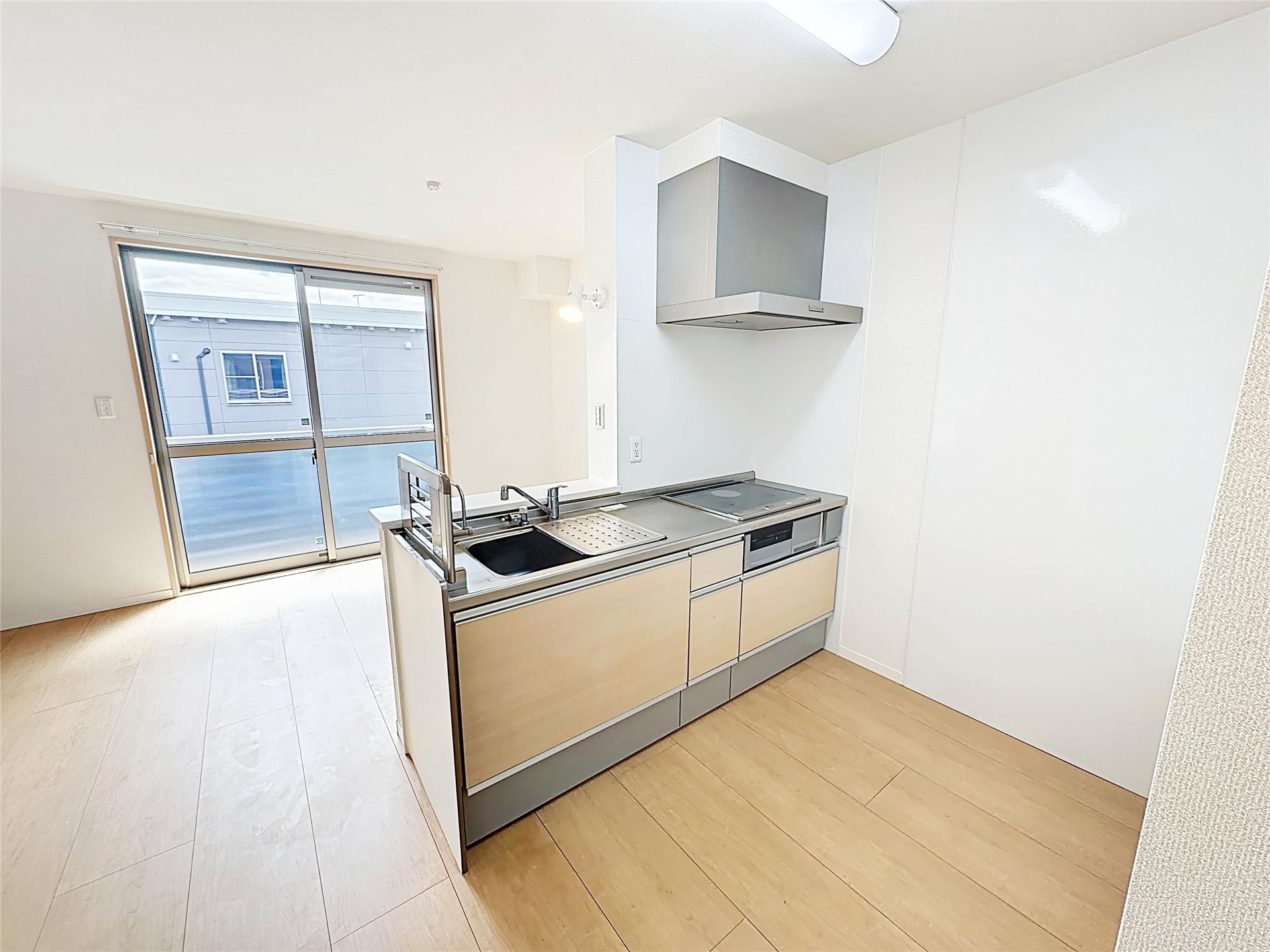 キッチン　火を使わず安心なIHクッキングヒーター搭載★