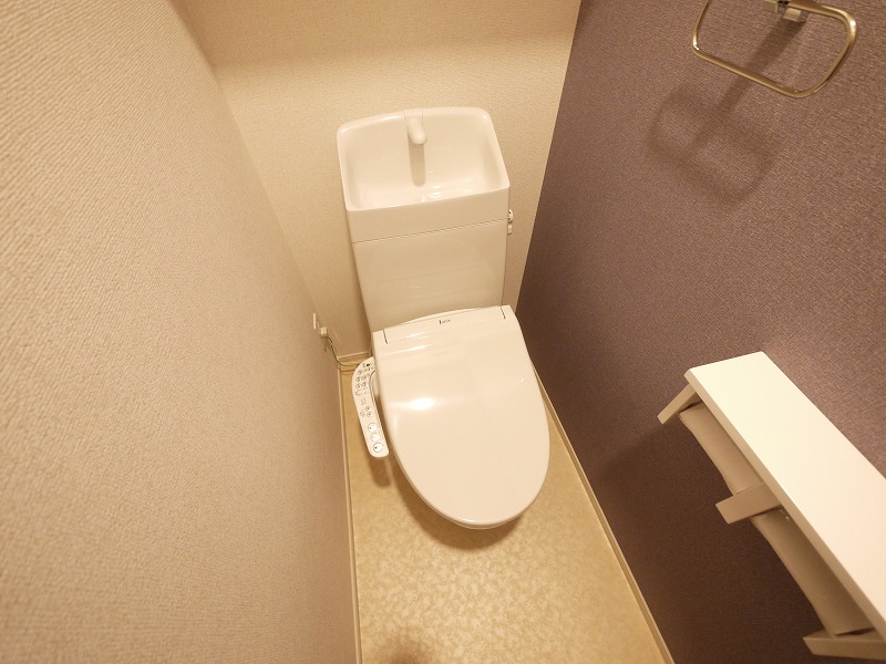 トイレ　落ち着いたトイレです