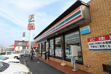 コンビニ　セブンイレブン 小倉横代店（コンビニ）まで952m
