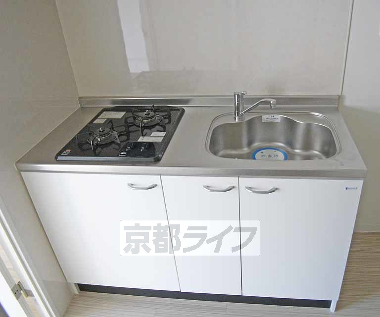 キッチン　人気の二口コンロです。