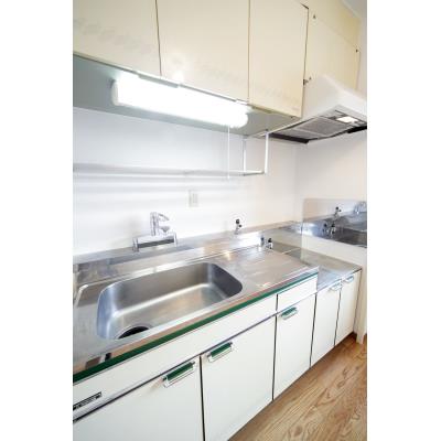 キッチン　ダイニングスペース