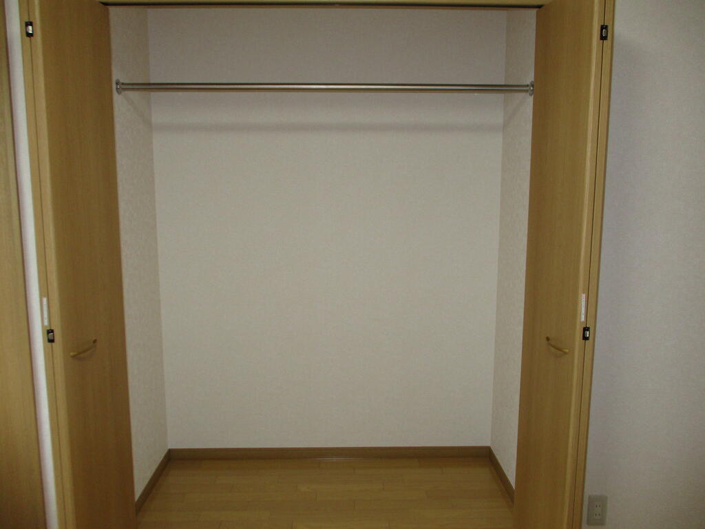 収納　クローゼット