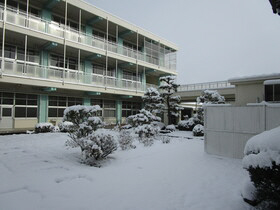 中学校　中町中学校（中学校）まで2236m