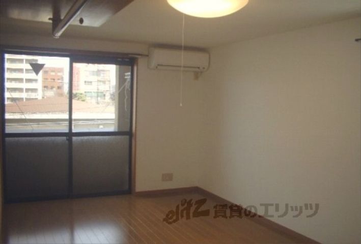 居室・リビング　洋室