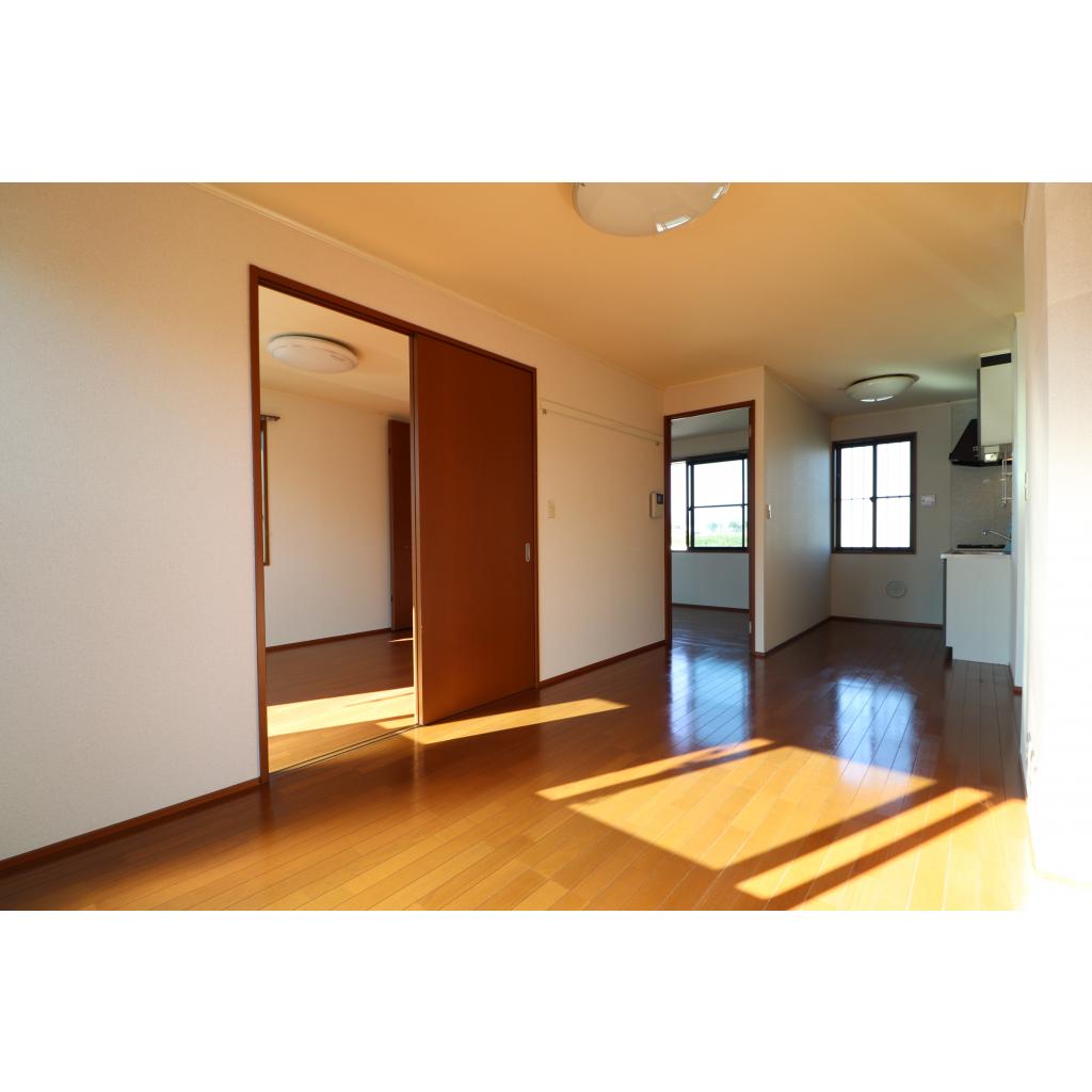 居室・リビング　10.6帖LDK