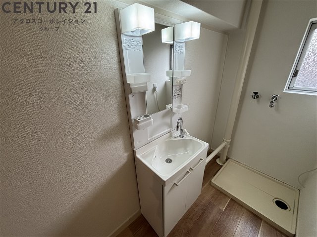 洗面設備　独立洗面台つき！