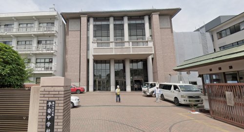 中学校　龍谷大学 付属平安中学・高等学校（中学校）まで550m