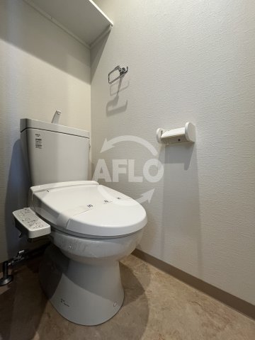 トイレ　ファーストフィオーレ江坂レガリス　トイレ