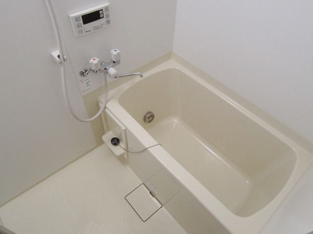 バス・シャワールーム　★綺麗なバスに癒されてください★