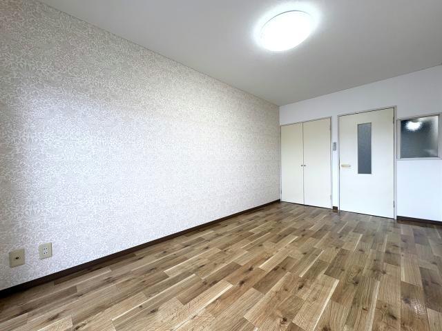 その他部屋・スペース　リビング　別アングル