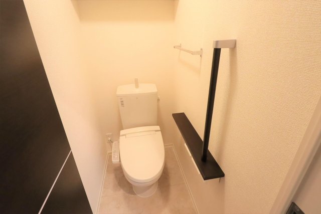 トイレ　同物件別部屋のお写真です※現況優先