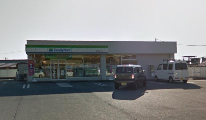 コンビニ　ファミリーマート（コンビニ）まで1833m