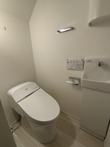 トイレ　トイレ（内装前）