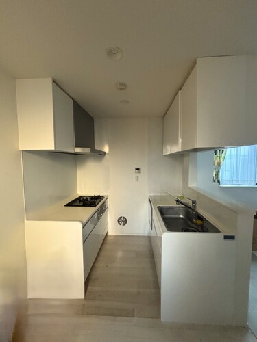 キッチン　キッチン（内装前）