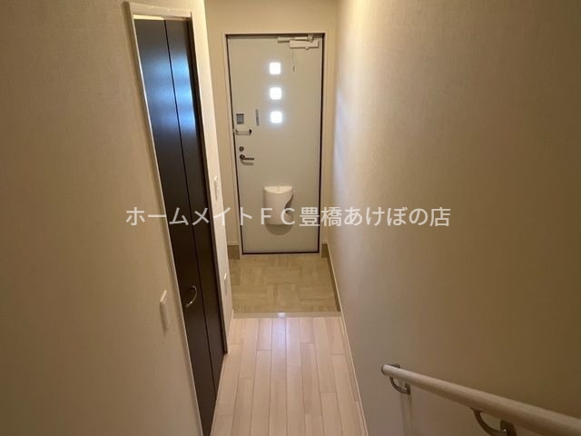 玄関　同型完成モデル