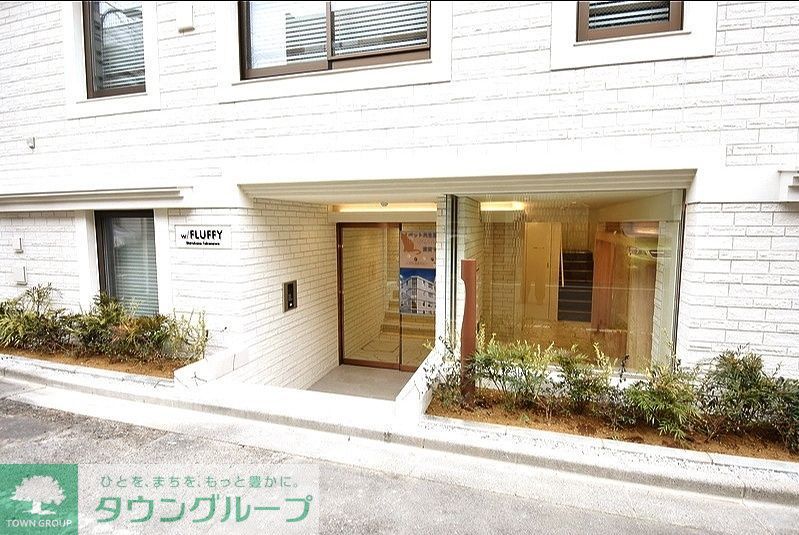 エントランス　お問合せは(株)タウンハウジングレジデンス事業部　赤坂店・…