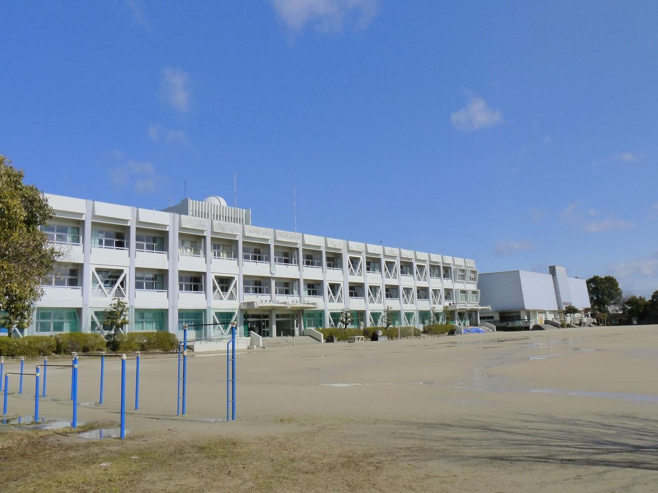 小学校　中原小学校（小学校）まで800m