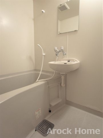 洗面設備　使いやすい洗面所です