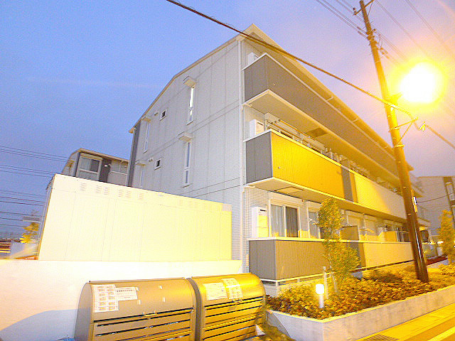 建物外観　ヘリオス吉川美南のご紹介はアソシエ住まいの窓口へ。