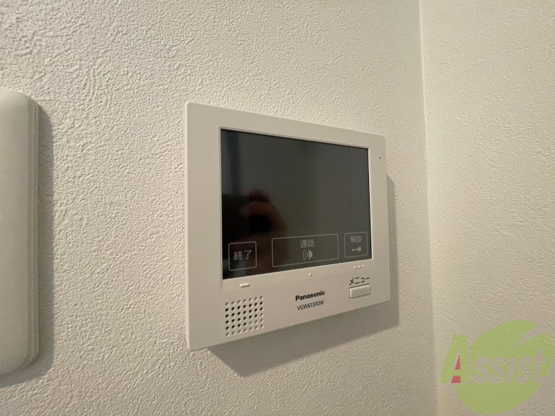 セキュリティ　ＴＶモニター付インターホンです。来客者の顔が見えるので安心！