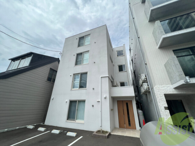 建物外観　札幌市中央区南１５条西「ラフィナート山鼻」