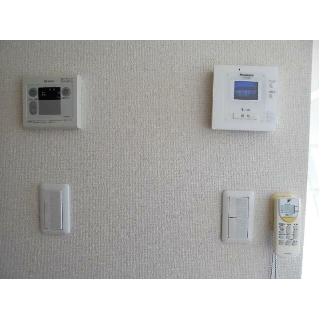 その他設備　安心のモニターつきインターホンです