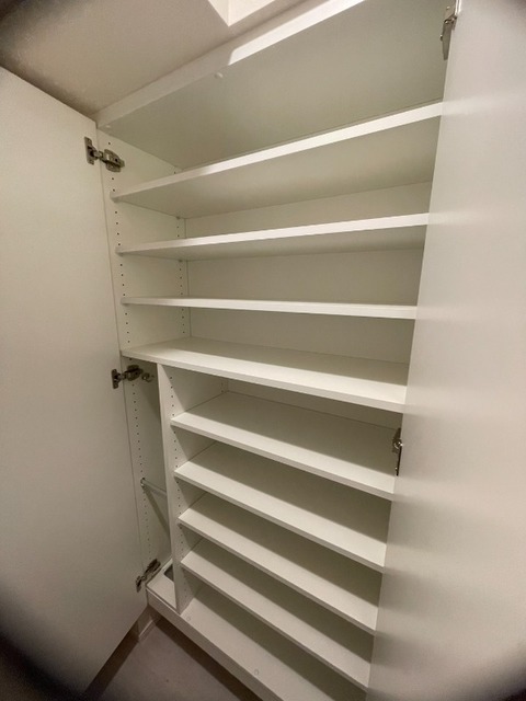 収納　シューズボックス