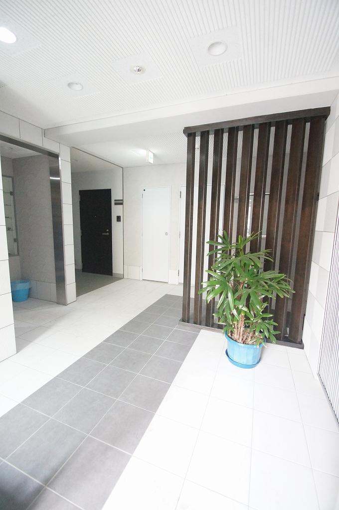 エントランス　「エントランス」