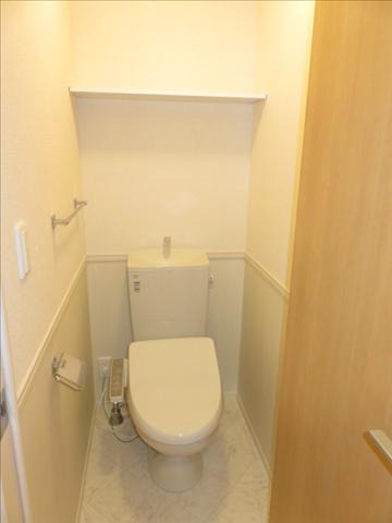 トイレ　清潔感のあるトイレです