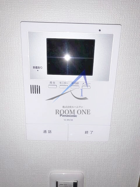 セキュリティ　モニター付きインターホンです。