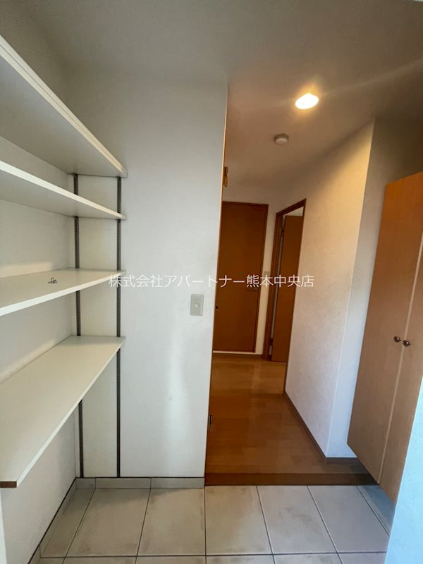 玄関　綺麗な玄関です！