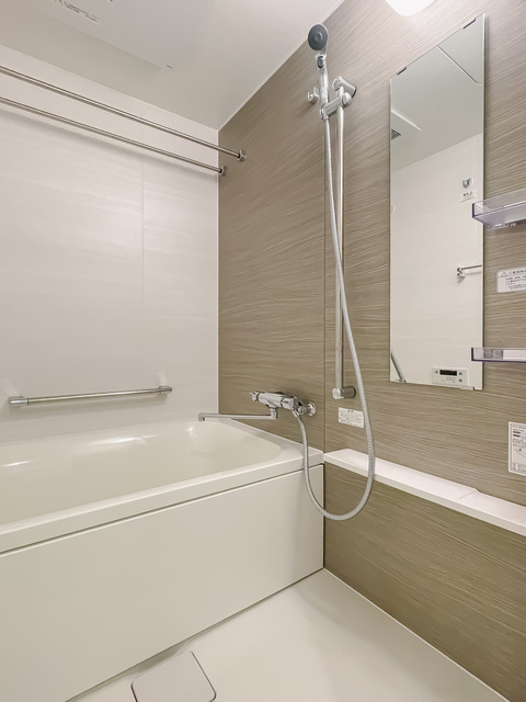 バス・シャワールーム　※写真は同タイプ住戸です。