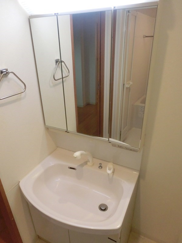 洗面設備　※同物件参考写真