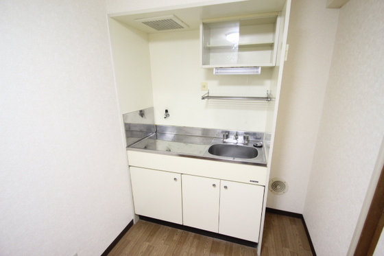 キッチン　別号室の写真になります。