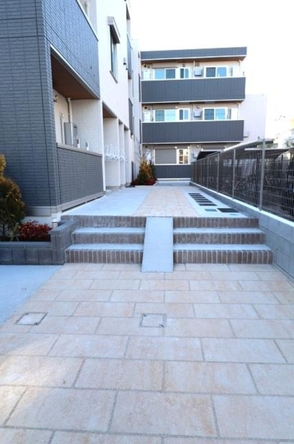 エントランス　エントランス部分