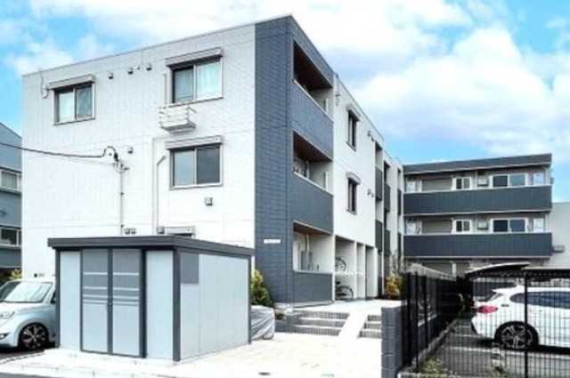 建物外観　２０２４年築