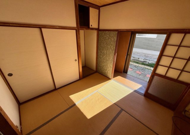 居室・リビング　趣のある和室です