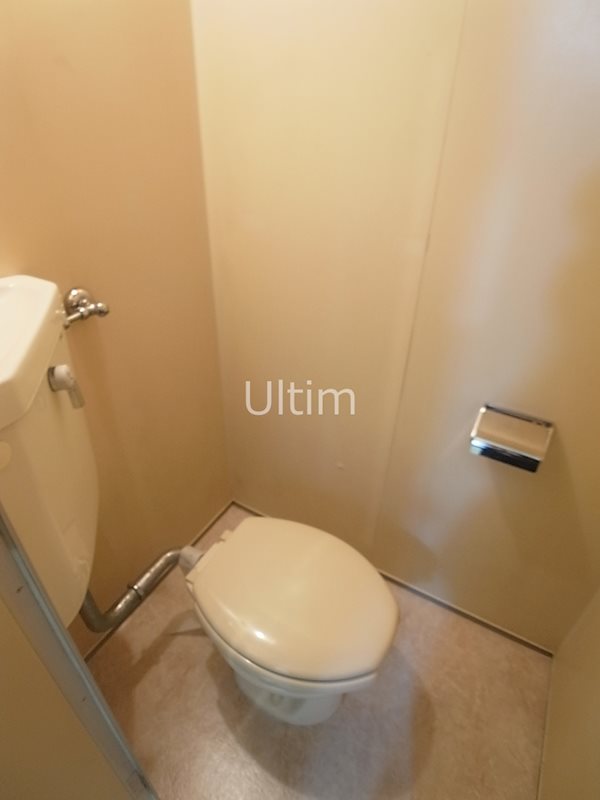 トイレ　別部屋のお写真です。ご参考までに！