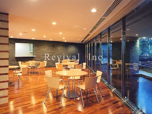 ロビー　ホテルさながらのグランドロビー