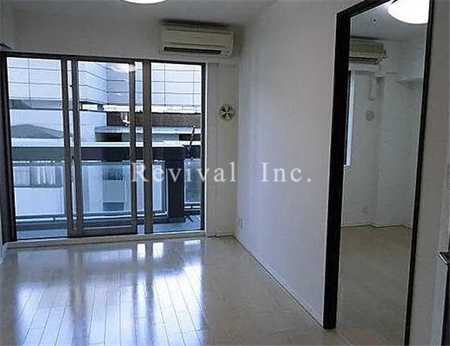 居室・リビング　床暖房完備のリビング空間です