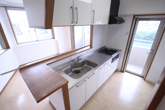 キッチン　※別部屋の写真です