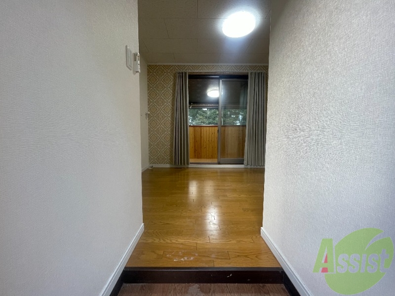 玄関　シンプルな内装でまとまりがあり清潔感がありますね。