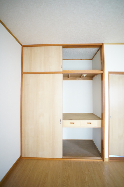 収納　天袋付☆押入タイプは奥行があるので、収納らくらくです♪