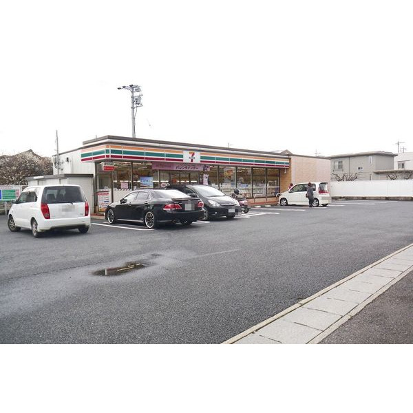 コンビニ　セブンイレブン北名古屋鹿田店（コンビニ）まで655m