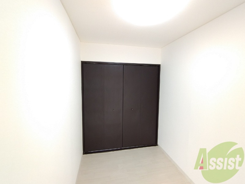 収納　クローゼットがありました。お洋服や荷物はここへ