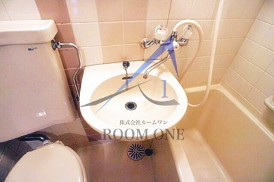 洗面設備　洗面台です。