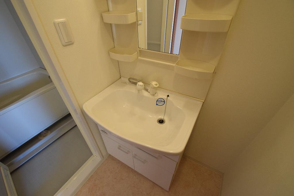 洗面設備　洗髪洗面化粧台