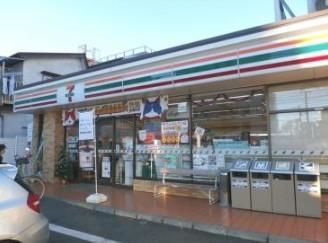 コンビニ　セブンイレブン練馬北町3丁目店（コンビニ）まで495m